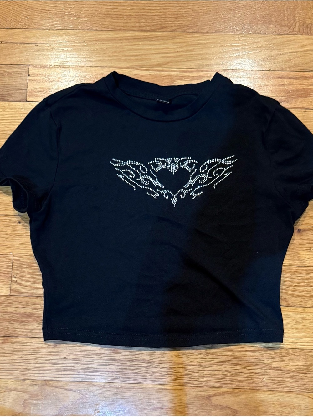 SHEIN Black Rhinestone Heart Wing Crop Top